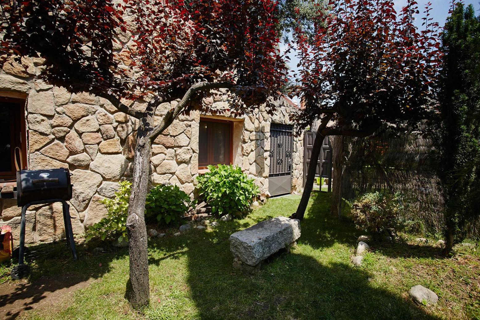Вилла Casa De Cucu Navaluenga Авила Экстерьер фото