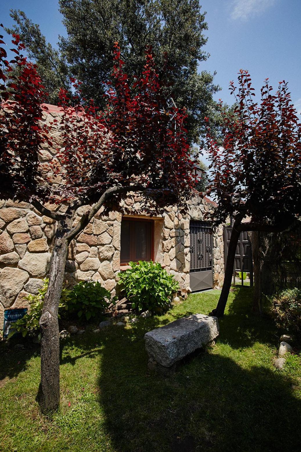 Вилла Casa De Cucu Navaluenga Авила Экстерьер фото